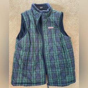 Vineyard Vines puffer vest black watch plaid and navy reversible